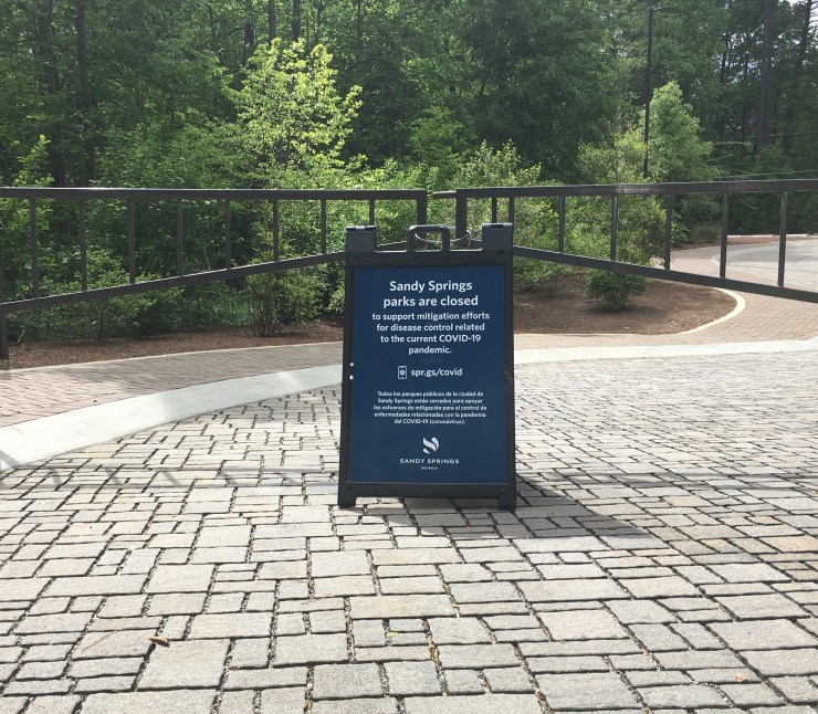 Sandy springs parks are closed sign.