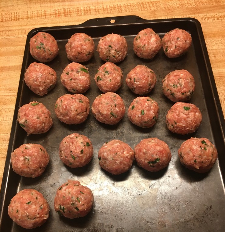 Meatballs before cooking.